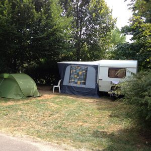 Emplacement Camping 150m² ombragé