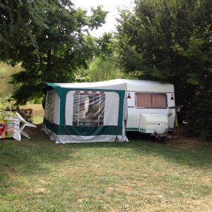 Emplacement au calme au Camping