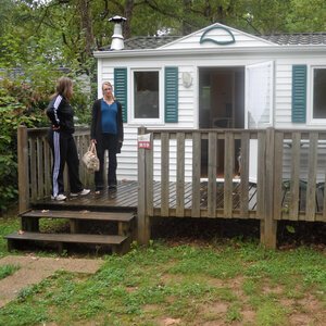 La terrasse d'un de nos mobil home de 20m²